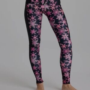 Snuxe Kaleidoscope Pink Leggings Size M NWT
